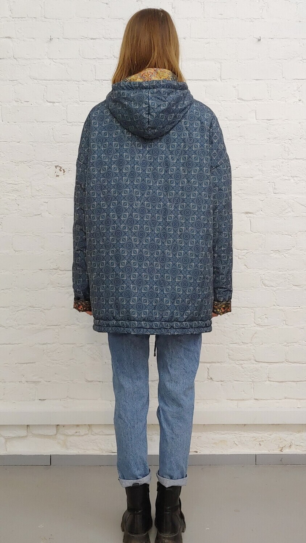 Двусторонняя куртка "Кормление птиц", по мотивам средневековой шпалеры 15 века