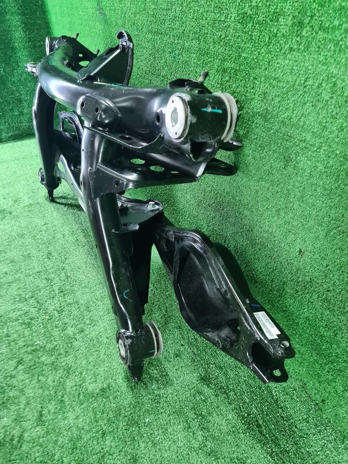 Подрамник задний Geely Monjaro (2021-н.в.)