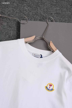 Футболка Moncler