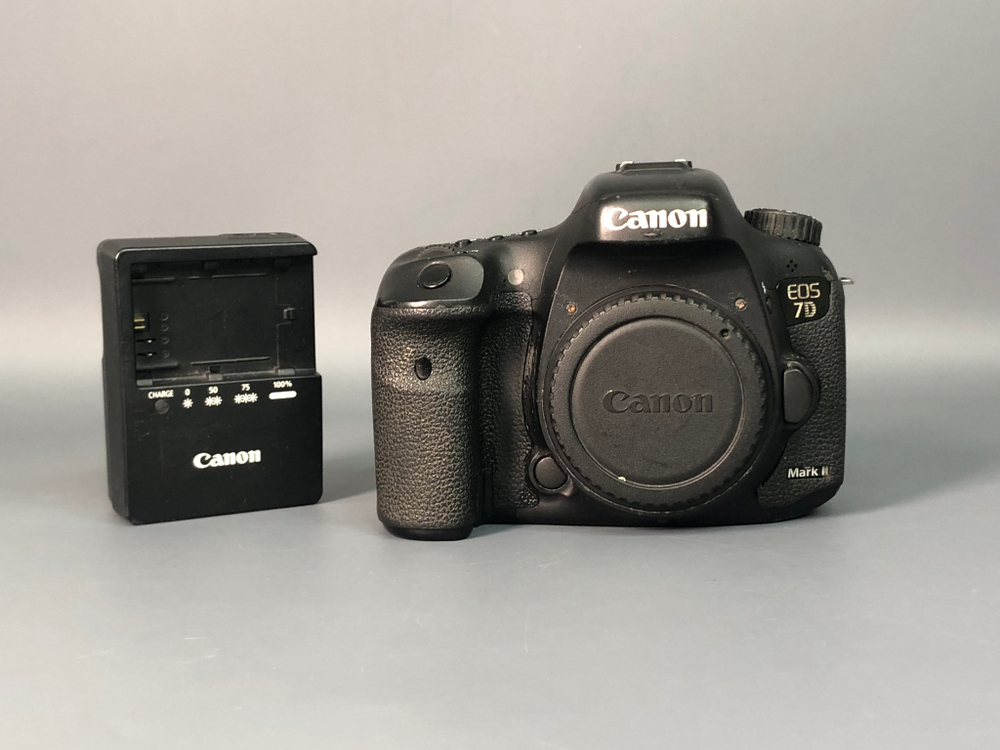 Canon EOS 7D Mark 2 560.000 кадров