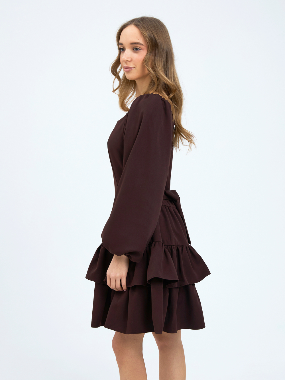 Платье праздничное ярусное с воланами для девочки коричневое