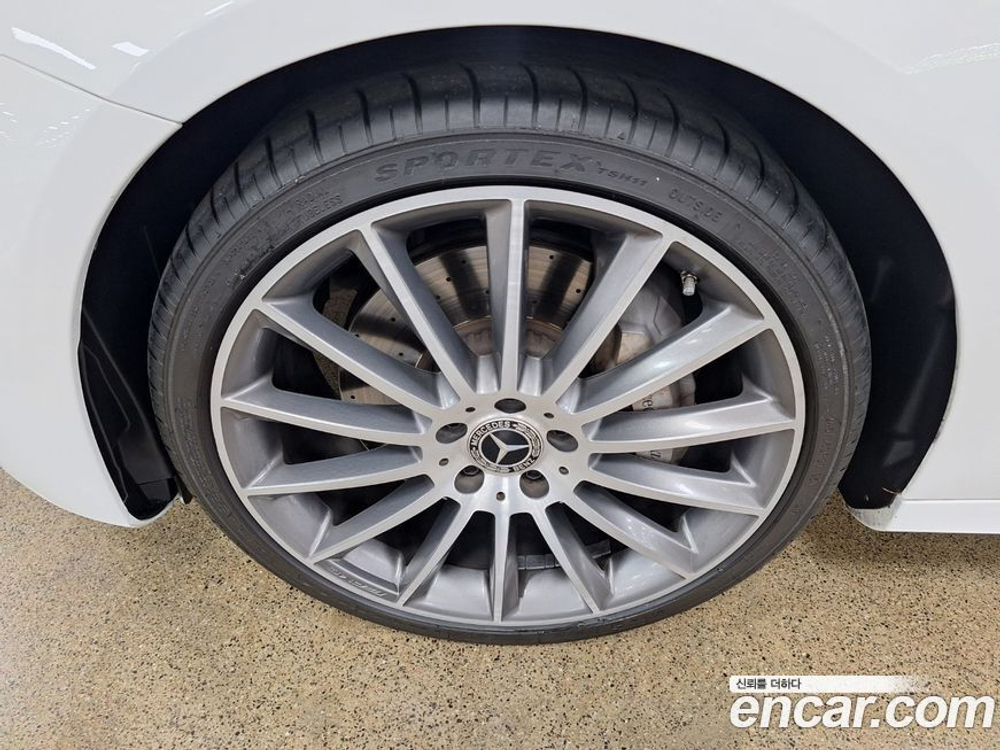 Mercedes-Benz E-Class W213 E350 4MATIC AMG Line (05.2021)
