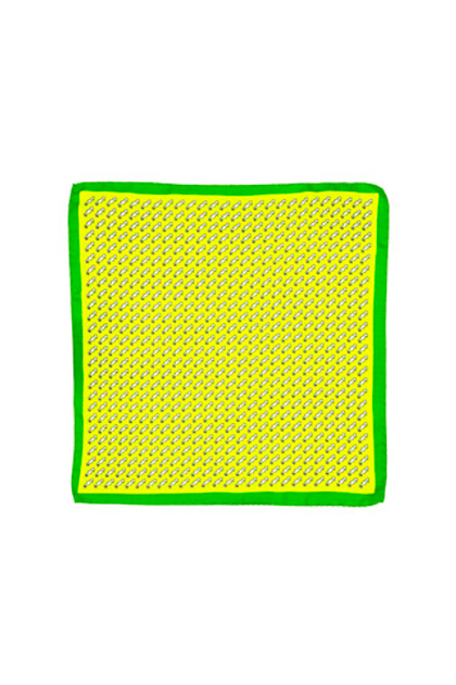 Салатовый шёлковый платок в карман пиджака с изумрудным кантом.