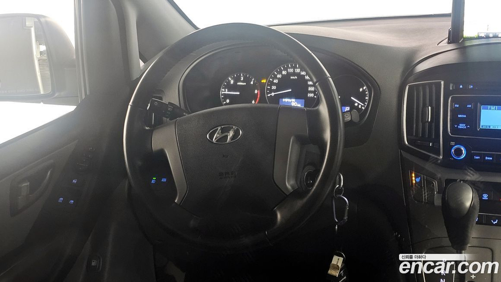 Hyundai The New Grand Starex Van 3-х местный (01.2020)