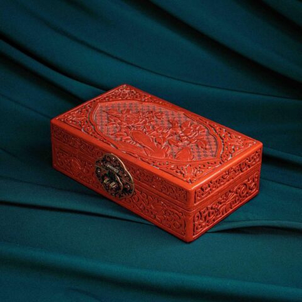 Винтаж: Резная шкатулка «Пионы»