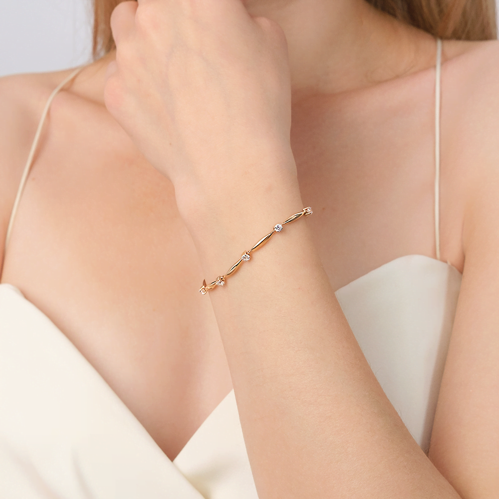 Браслет из красного золота с фианитами