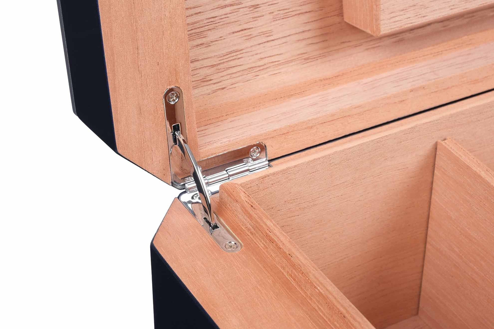 Хьюмидор Colibri Rally на 100 сигар, Алюминий и синий лак HU360T2