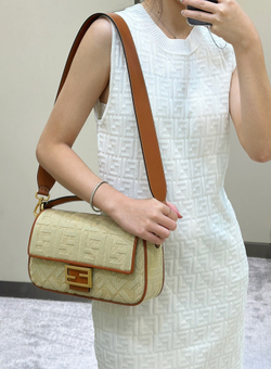 Fendi Baguette 27 cm