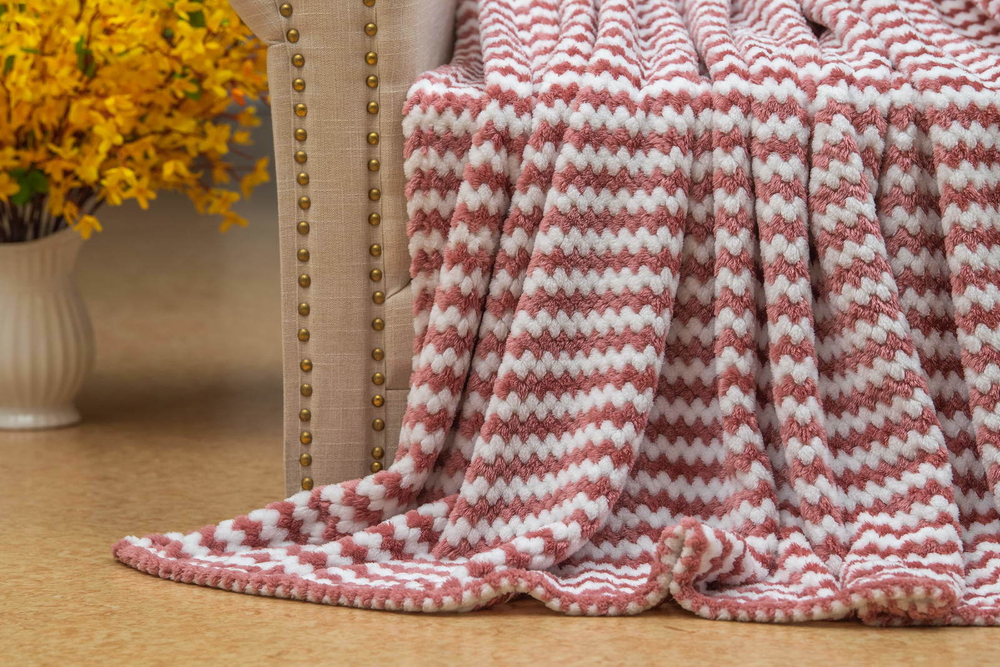 Плед 220х240 Sofi De MarkO Гринда пудра