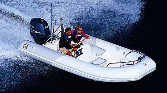 Лодка надувная ZODIAC Yachtline deluxe NEO 420 ( с серыми вставками )