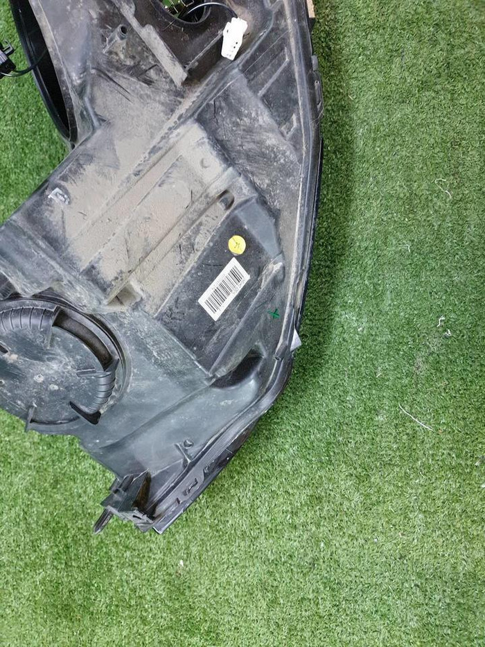 Фара левая Jaguar F-PACE (2016-2020) ксенон (В пленке)