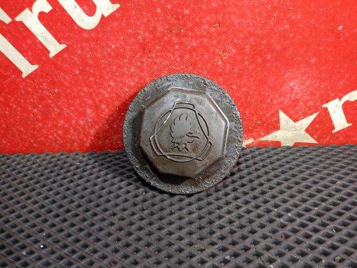 Крышка ступицы передней