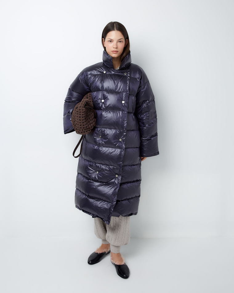 Пуховик двубортный черничный