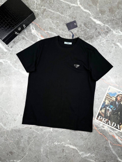 Футболка Prada