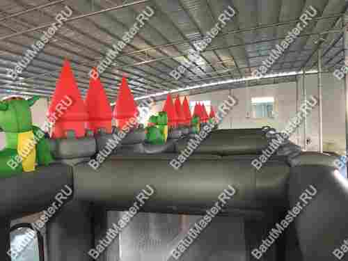 Коммерческий надувной батут "Драконий замок", размер 4*4*4 м