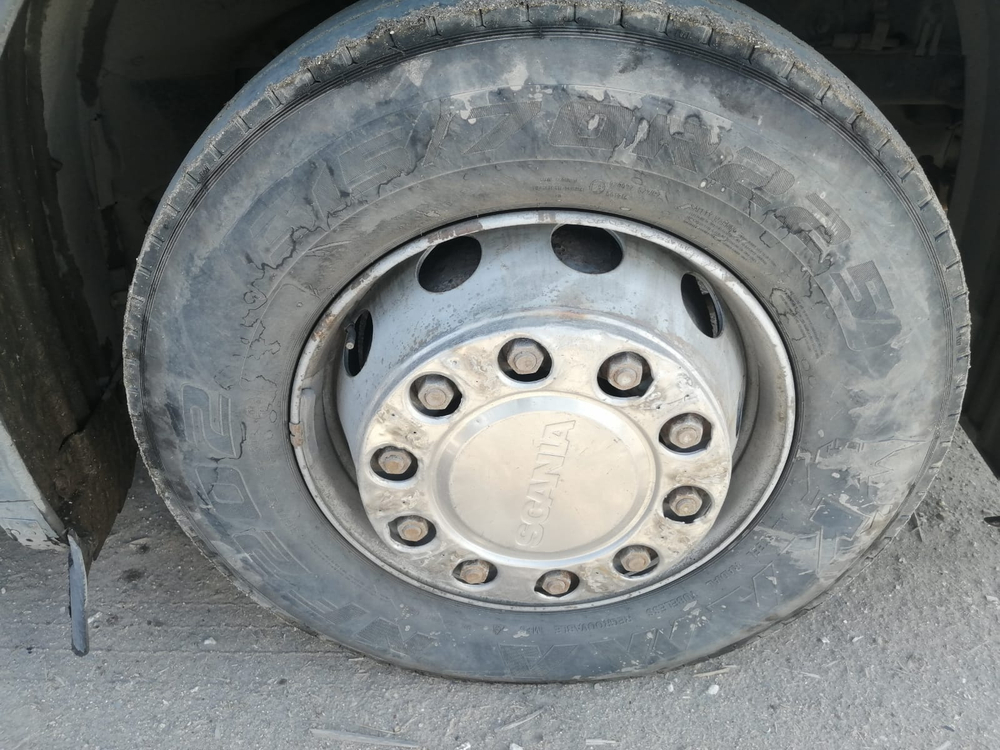 Scania P 4x2 Седельный тягач P400LA4X2HNA ADR FL (Дизельный, 12,7 л, 400 л.с., АТ)