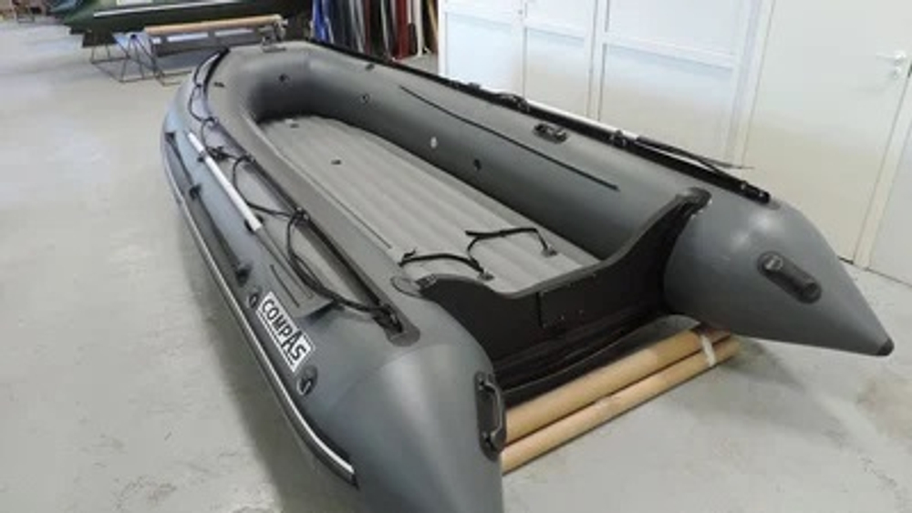 Лодка ПВХ COMPAS 430