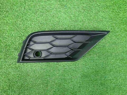 Решетка переднего бампера правая VW Tiguan 2 16-20