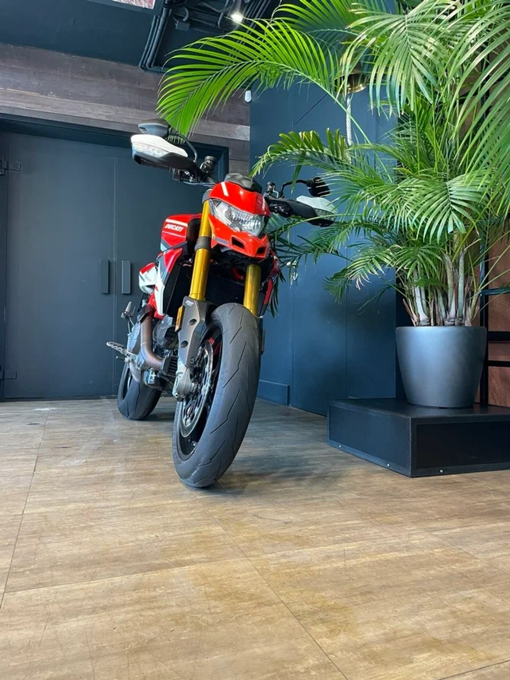 Ducati Hypermotard, 2022