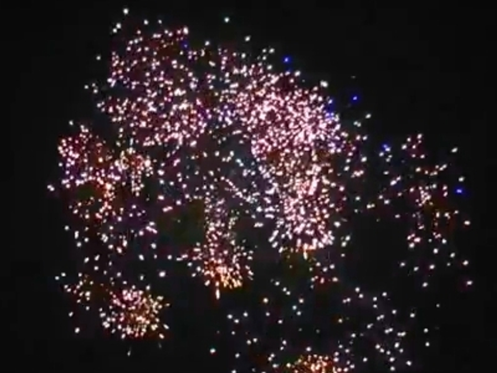 Батарея салютов "Лав" (1,2 х 25)