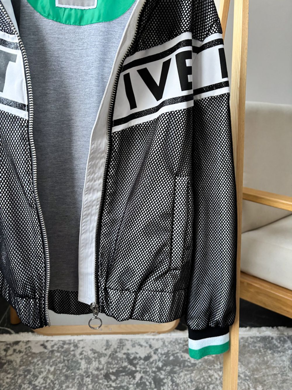 Новая куртка Gulliver, 146