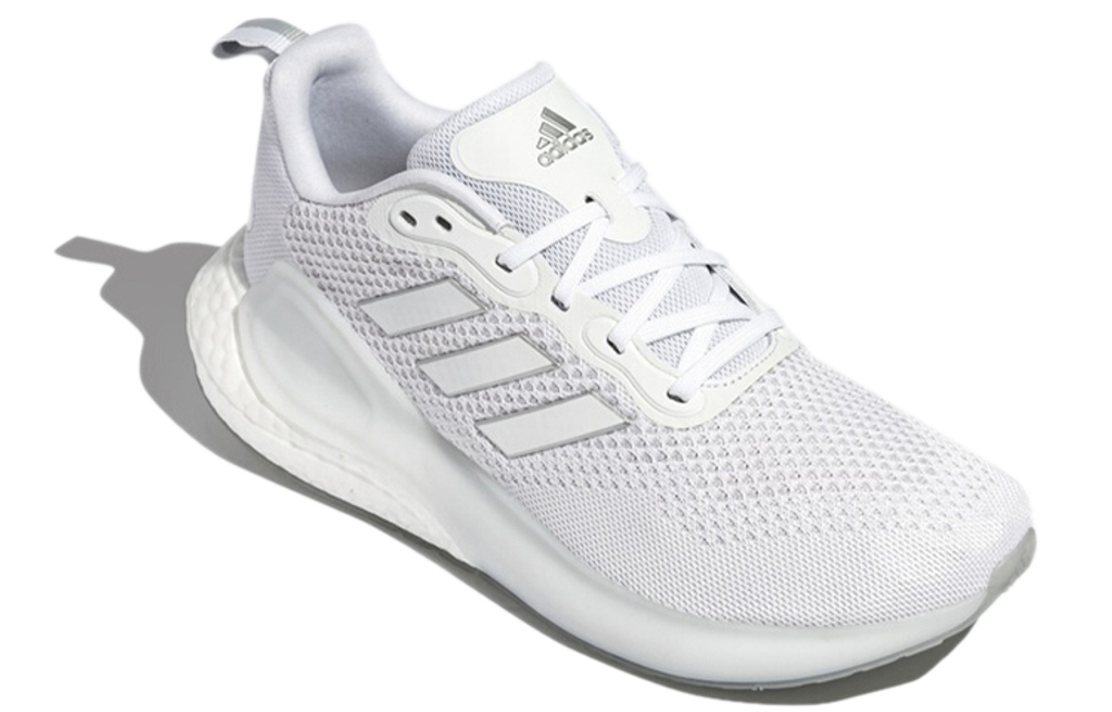 Кроссовки Adidas Alphalava