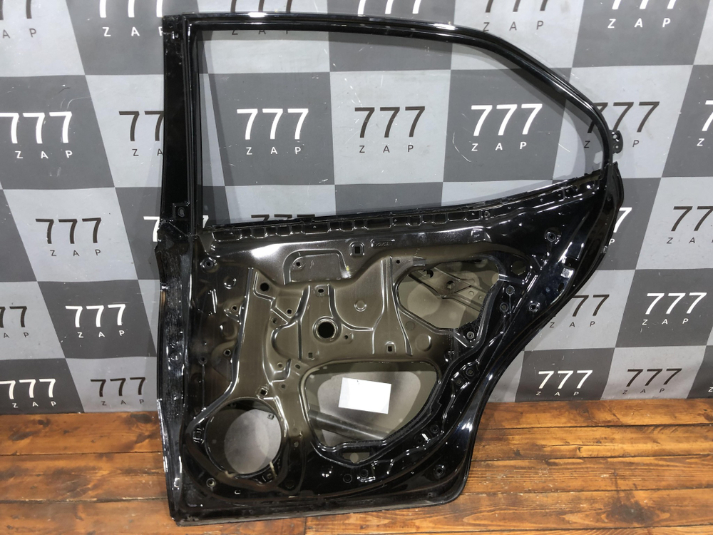 Дверь задняя правая Toyota Camry (XV70) 17-нв Б/У Оригинал 6700306330