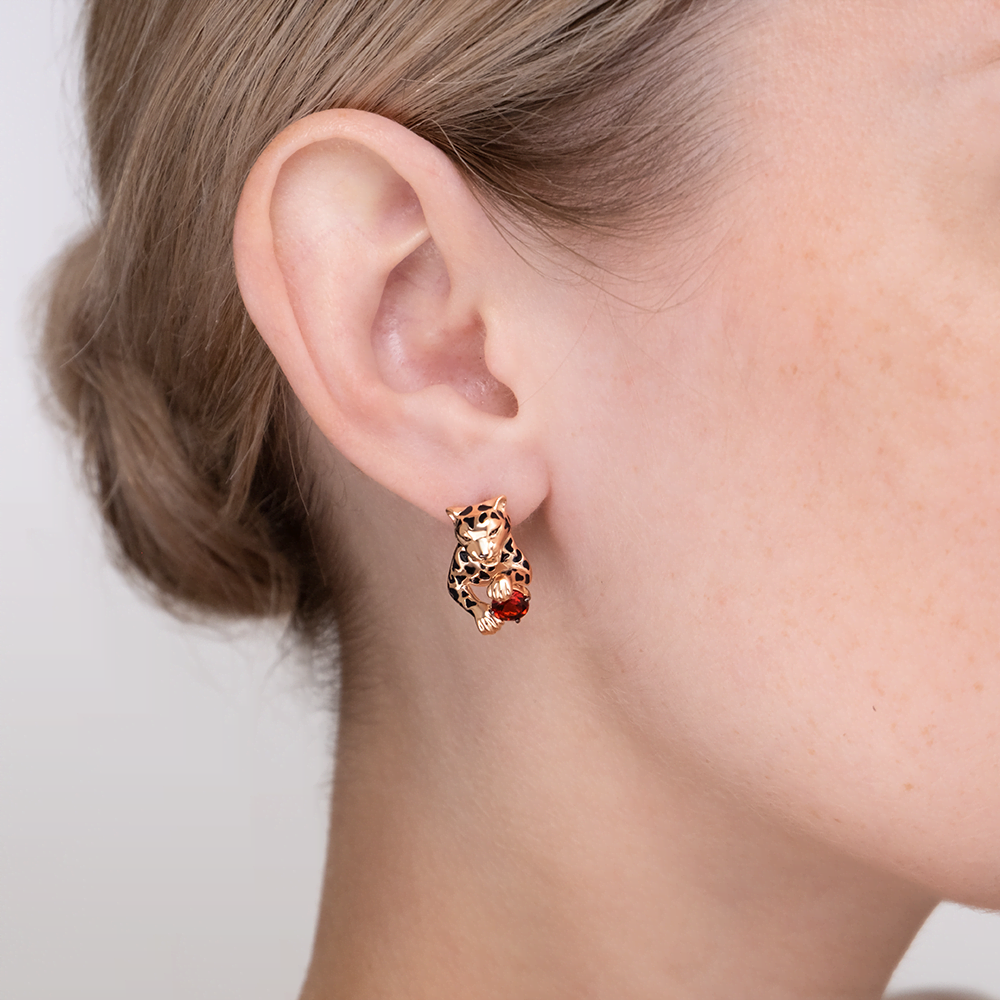 Серьги «Леопарды» с английским замком из красного золота с гранатом и эмалью