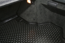 Коврик в багажник для LAND ROVER Range Rover III, 2001-2012, внедорожник (полиуретан) арт.NLC.28.04.B13