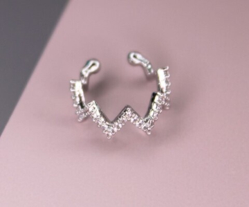 Кафф зигзаг с камнями