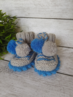 Пинетки с помпонами