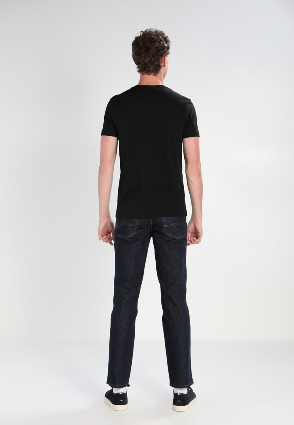 Lacoste Базовая футболка - Чёрный (LA222D01Z-802)