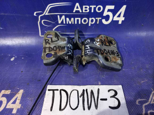 Петля двери задней левой SUZUKI ESCUDO 1995