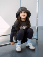 Спортивный костюм для девочки на весну с леггинсами