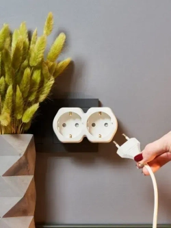 Двойник электрический, 16 А с заземлением и защитными шторками REXANT