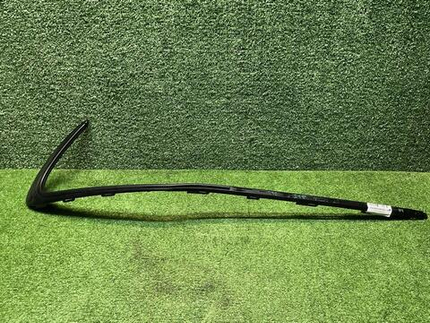 Накладка перед. бампера Mercedes S W223 20-нв AMG