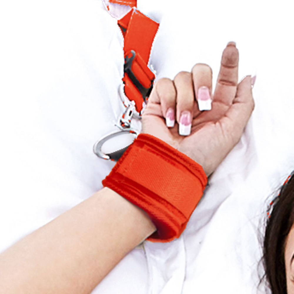 Красная фиксация на матрас Classic Bedspreader (Цвет: красный)