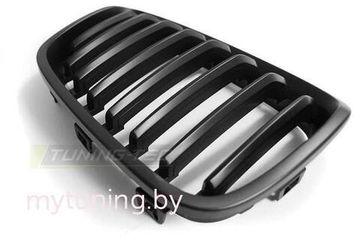 Решетка (ноздри) радиатора MATT BLACK для BMW 1 F20 F21