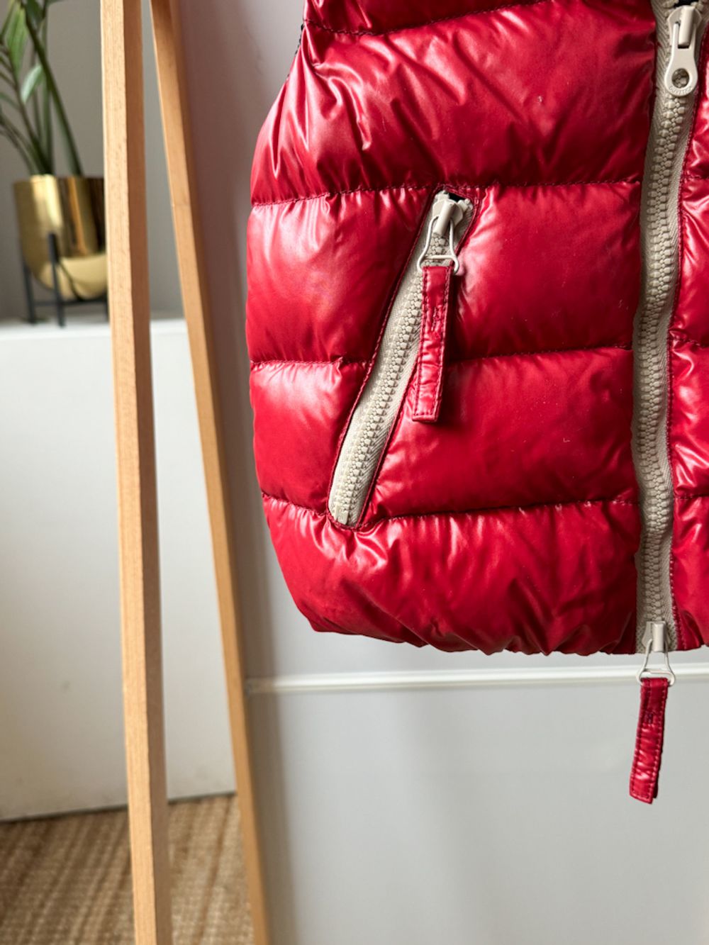 Пуховый жилет Duvetica, 104