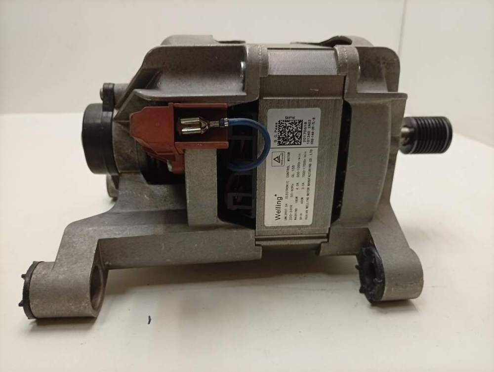 WHB1038 кт29 Двигатель (мотор) к стиральным машинам Hansa 101340 б/у 9 контактов