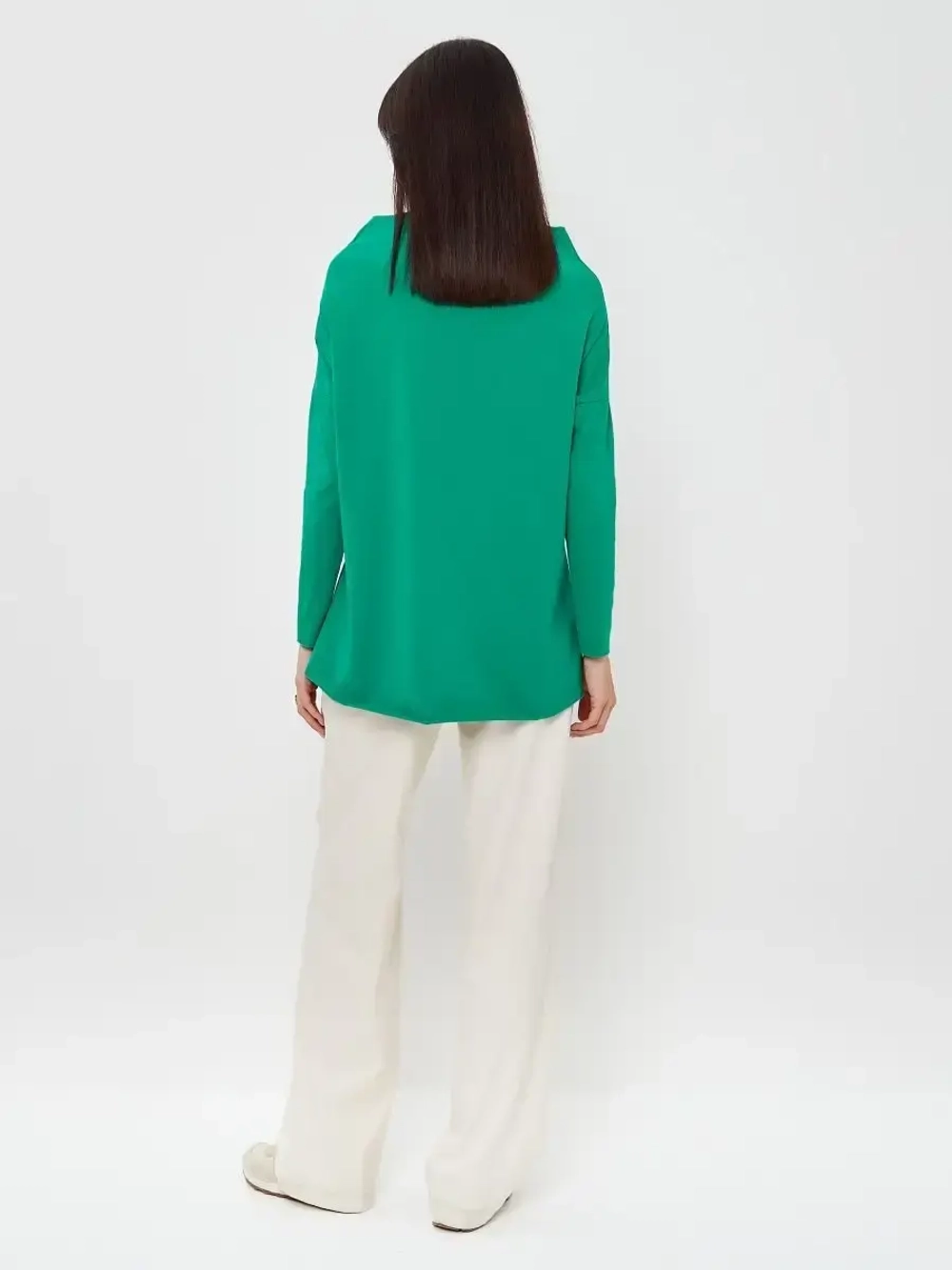 Лонгслив оверсайз с вырезом лодочка зеленый