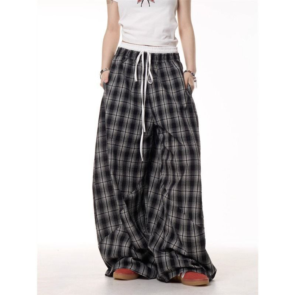 Широкие брюки в клетку