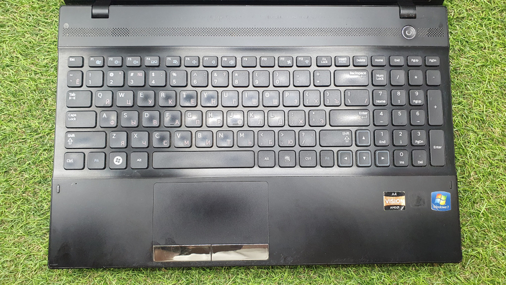 Ноутбук Samsung 305E5A 1366x768, AMD A4 1.9 ГГц, RAM 6 ГБ, SSD 128 ГБ