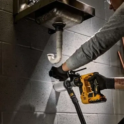 DeWalt DCH072L2 аккумуляторный перфоратор (2 x 3 Ач, ЗУ)