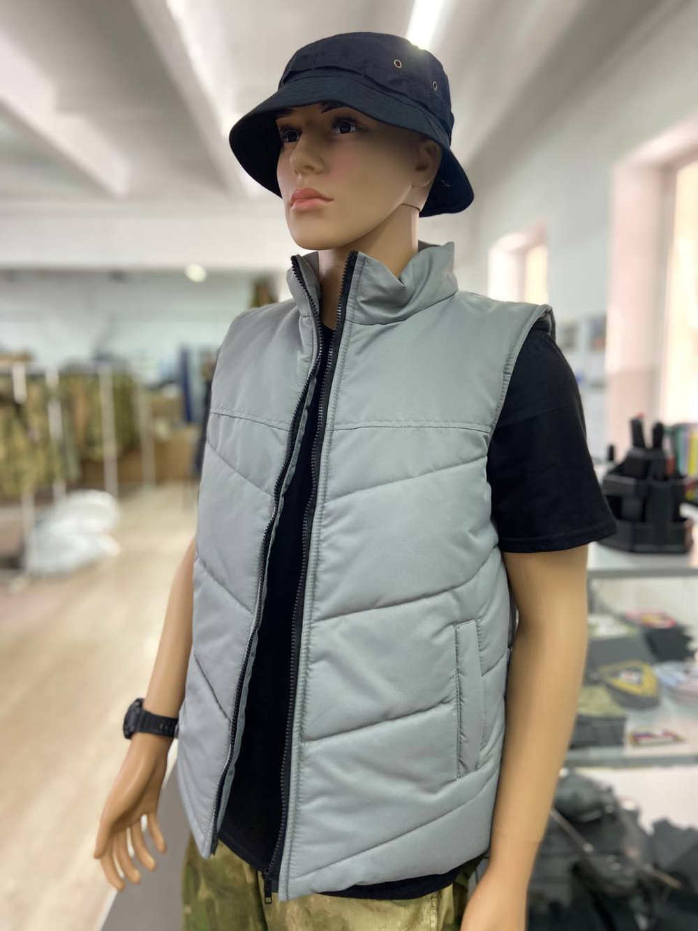 Жилет утеплённый / серый