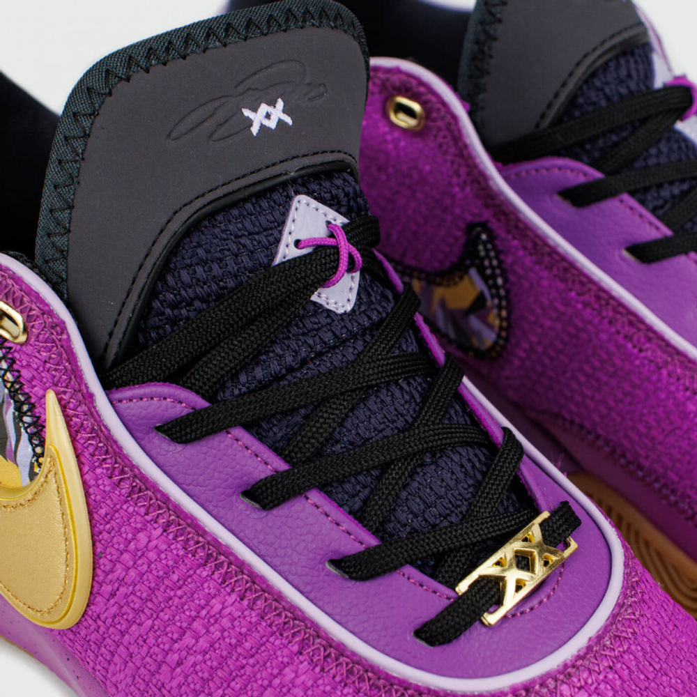 кроссовки Nike LeBron 20 Vivid Purple