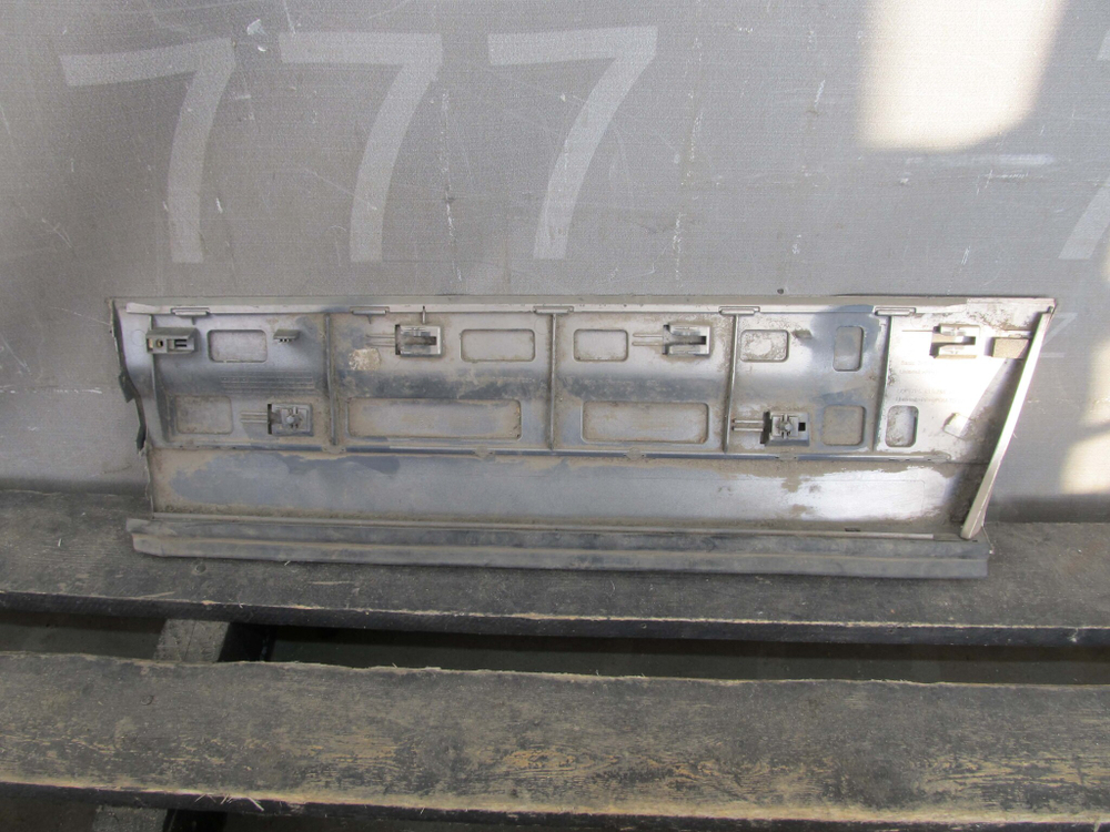 Накладка задней двери правая Porsche Cayenne 2 (958) 10-18 Б/У Оригинал 7p5839788G