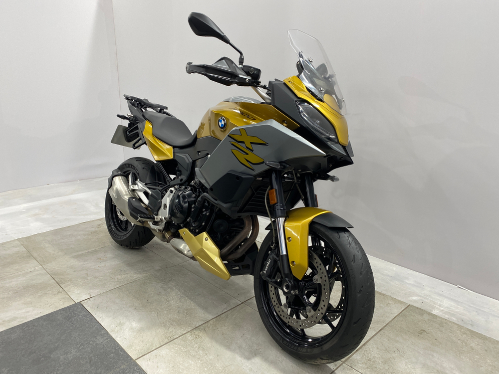 BMW F900XR 049320
