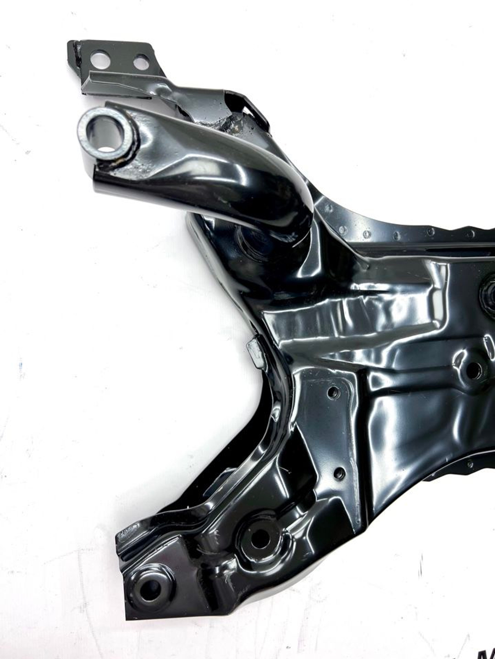 Подрамник передний Митсубиши Аутлендер 3 4000A416. Оригинал.