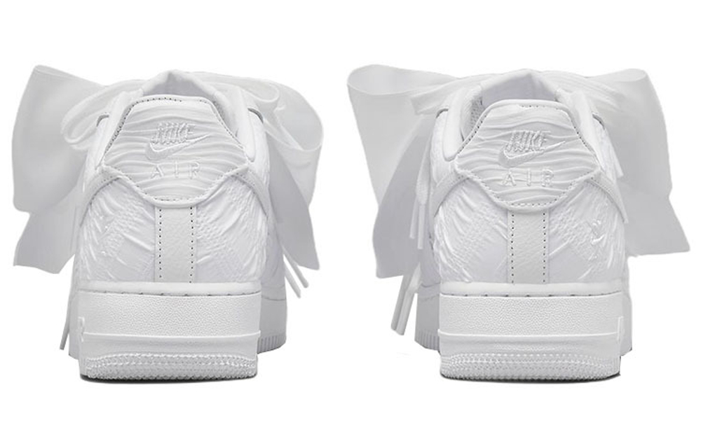 Кроссовки Nike Air Force 1 Lx "Triple White" (Женская размерная сетка)